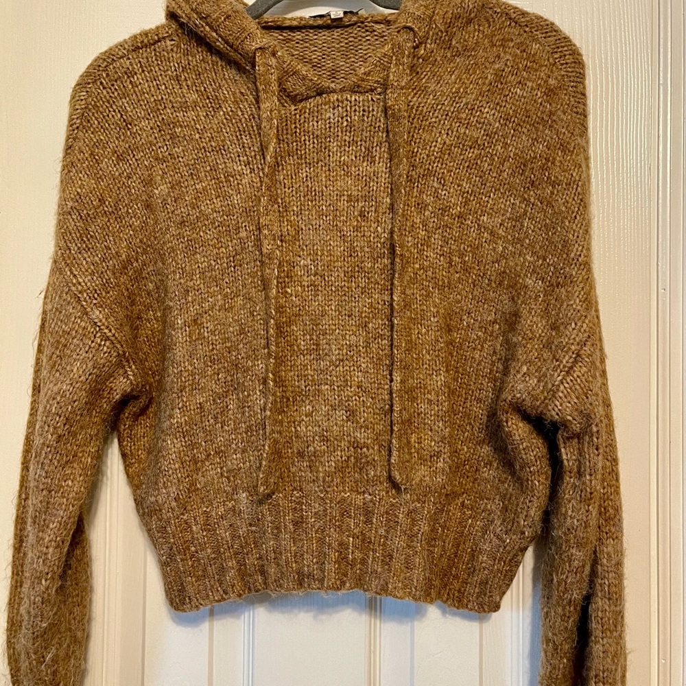 Woman’s Cozy Brown Knit Sweater